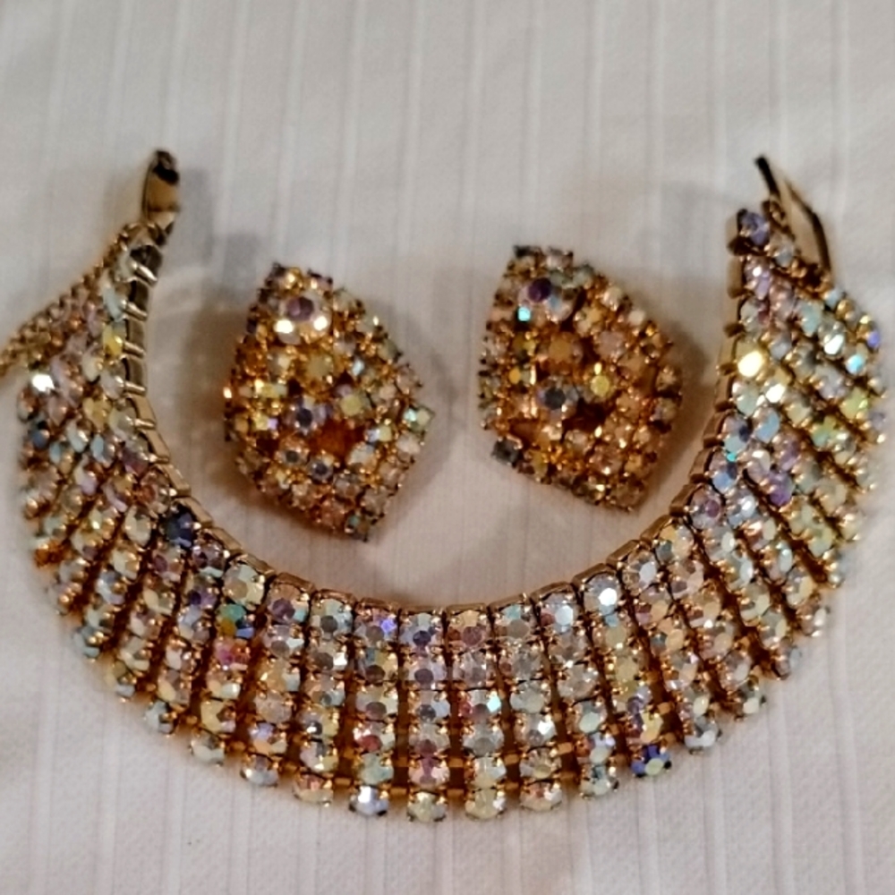 AMCO NEW YORK JEWELS Rhinstone Earrings Bracelet Iridescent Crystals 60s Mint!